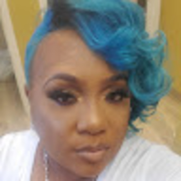 Meet your Posher, Stacy - Picture 1 of 1